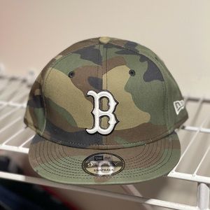 Boston SnapBack cap 🧢 ⚾️